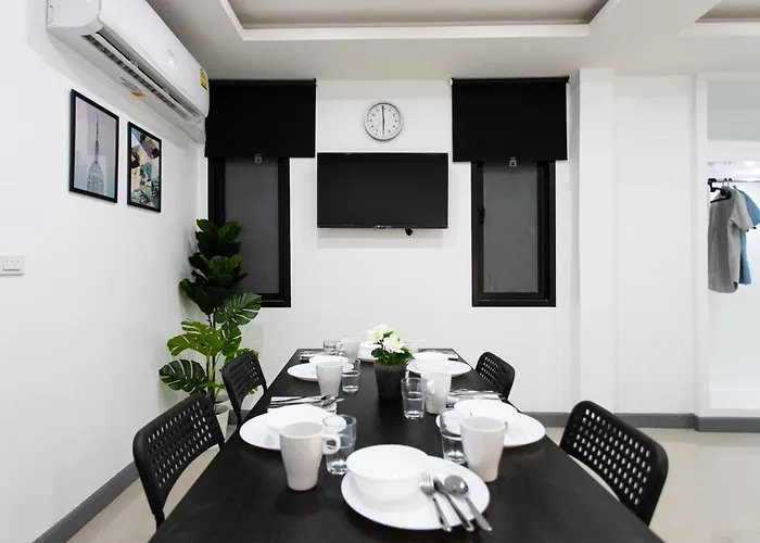 Apartment P3 Silom Large 2beds Full Kitchen Wifi 4-6pax *