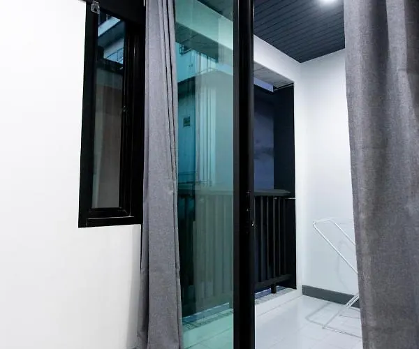 P3 Silom Large 2beds Full Kitchen Wifi 4-6pax * Bangkok