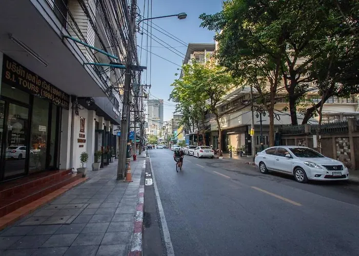 P3 Silom Large 2beds Full Kitchen Wifi 4-6pax Apartment Bangkok